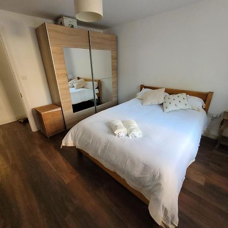 Comfortable Two Bedroom Modern Apartment Londýn Exteriér fotografie